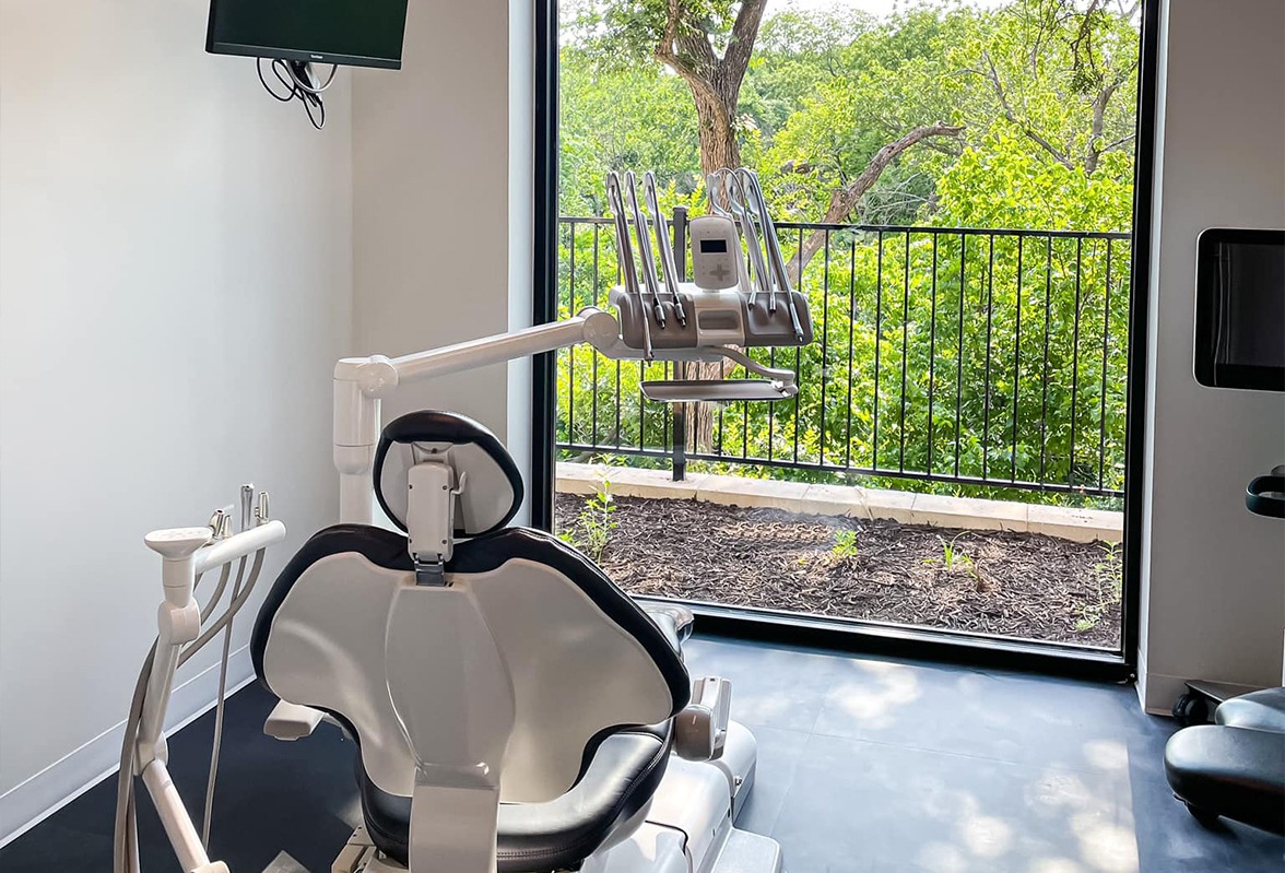 Dental treatment room in Fort Worth